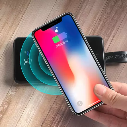 Remax Power Bank 10 000 mAh Banque d&#039;alimentation avec technologie Qi int&eacute;gr&eacute;e - Noir USB-C USB-A