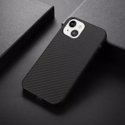 Coque en fibre de carbone Carbon TPU compatible avec iPhone 13 - noir