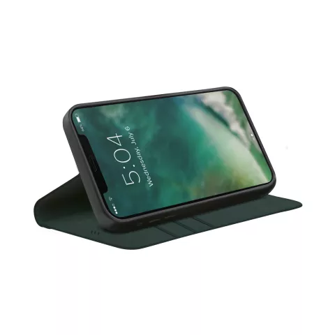 Xqisit Eco Wallet Selection Anti Bac biod&eacute;gradable compatible avec iPhone 12 Pro Max - vert