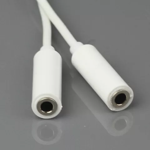 R&eacute;partiteur audio 3,5 mm compatible avec iPhone la musique d&#039;ordinateur MP3