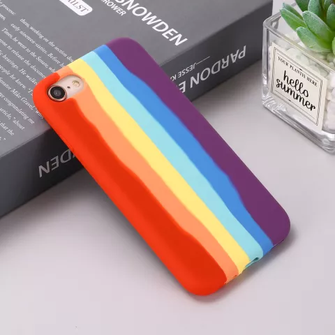 Coque en silicone Rainbow Pride compatible avec iPhone 7, 8, SE 2020 et SE 2022 - pastel