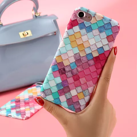 Coque rigide &agrave; &eacute;cailles color&eacute;es la coque compatible avec iPhone 6 6s