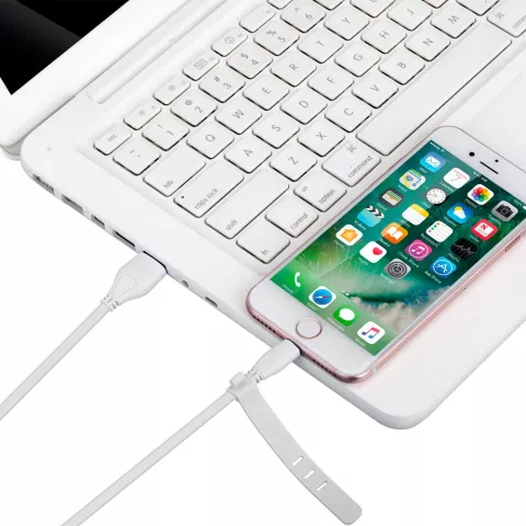 MOMAX MFi Lightning Cable 1 m&egrave;tre - C&acirc;ble de charge blanc