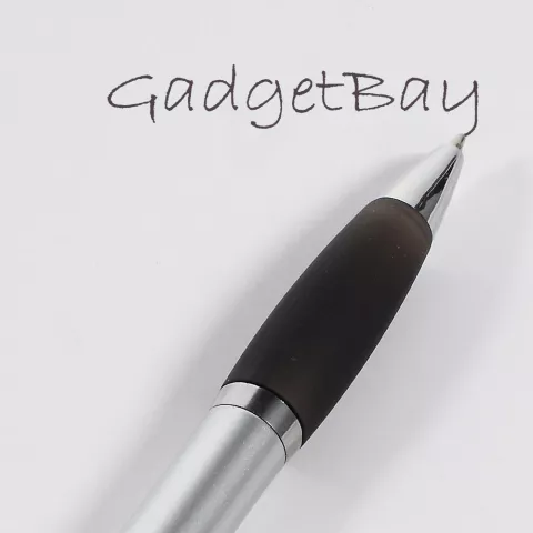 stylet et stylo &agrave; bille 2 en 1 pour &eacute;criture et fonctionnement sur &eacute;cran tactile - noir et argent