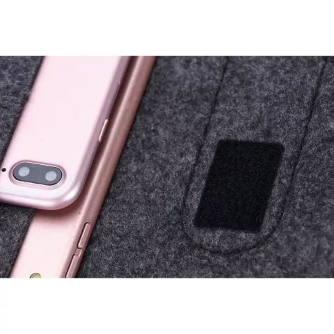 &Eacute;tui &agrave; insert compatible avec iPad mini, cuir artificiel et feutre - &Eacute;tui gris